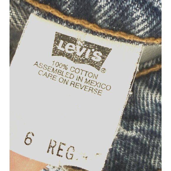 Vtg LEVI'S High Rise Jean Shorts Sz 27 ( 6 Reg ) Medium Wash Y2K Mom Jorts Blue - Picture 6 of 7